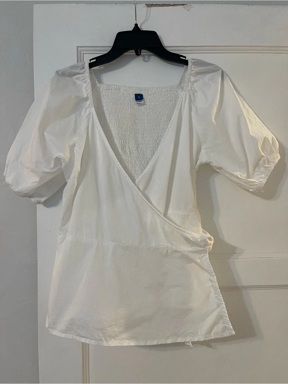 Old navy smocked back puff sleeve wrap blouse
